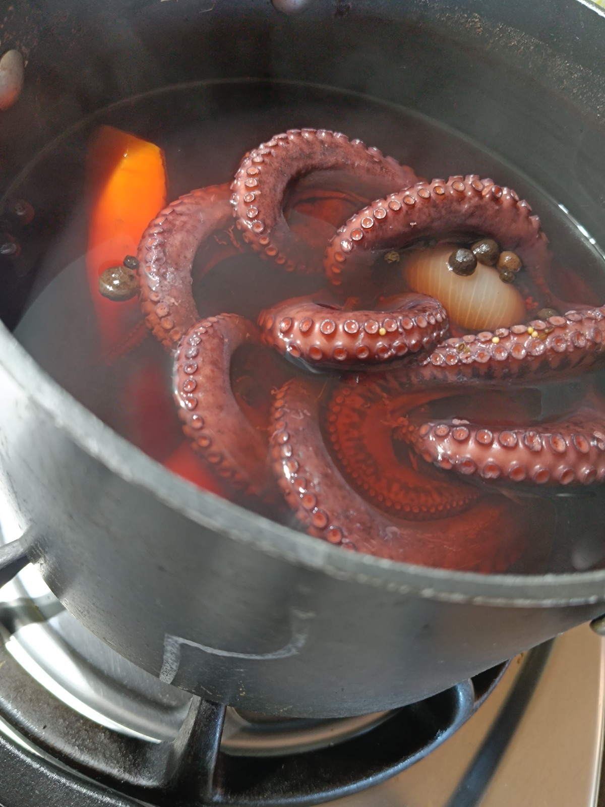 Octopus (cooking)